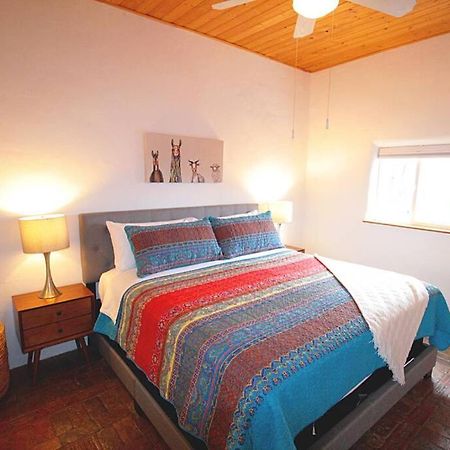 Closson Casita - Patio & Fire Pit - Near Plaza - 1Br Санта-Фе Экстерьер фото