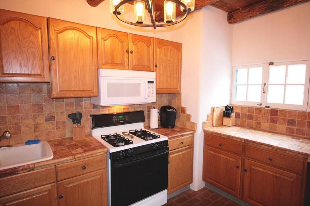 Closson Casita - Patio & Fire Pit - Near Plaza - 1Br Санта-Фе Экстерьер фото